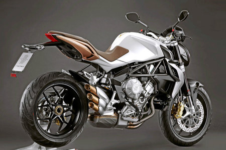 MV_Agusta_Brutale_675_Studio.jpg.1925063.jpg